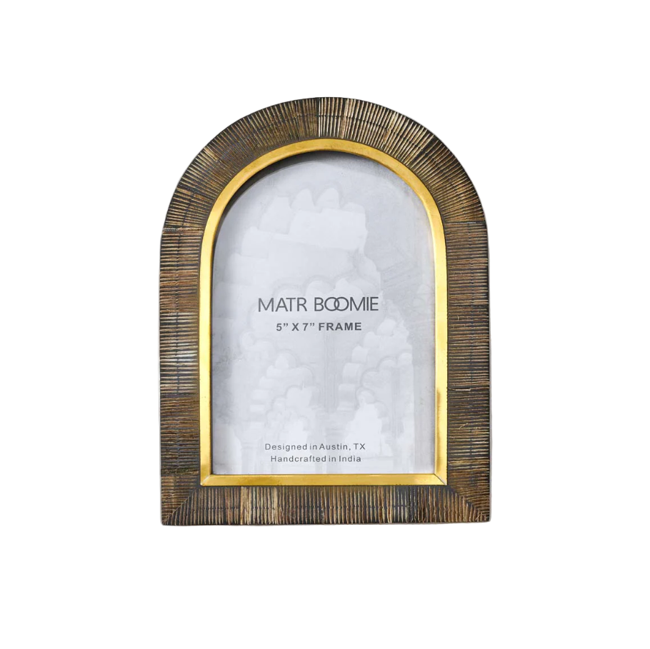 Kerala 5x7 Arch Picture Frame - Carved Horn, Brass Inlay