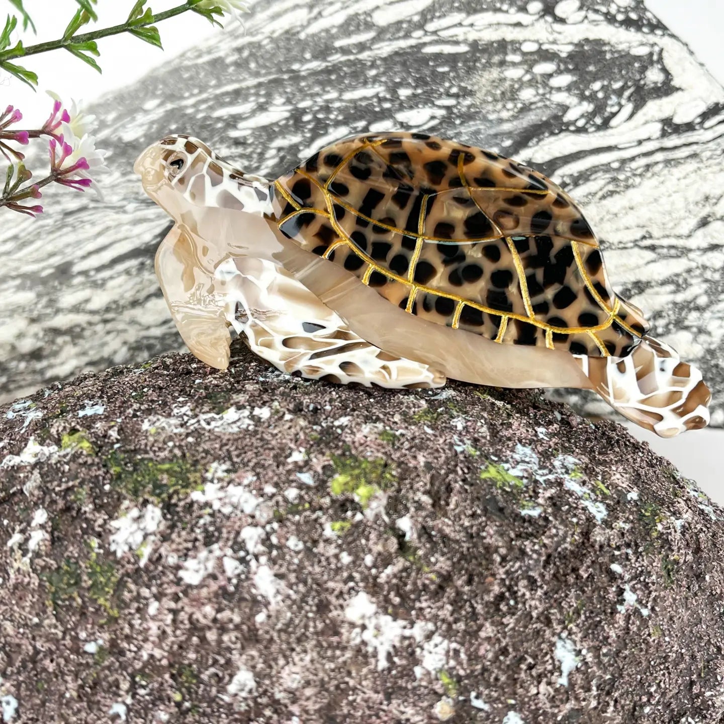 Turtle Hair Claw Clip