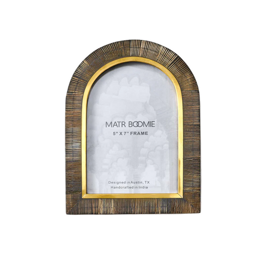 Kerala 5x7 Arch Picture Frame - Carved Horn, Brass Inlay