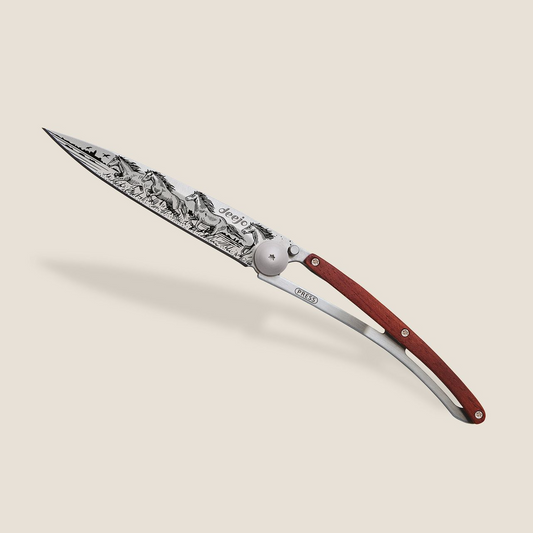 Knife - Coral wood / Wild horses