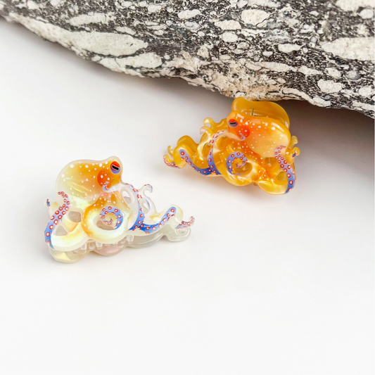 Mini Spotted Octopus Acetate Hair Claw