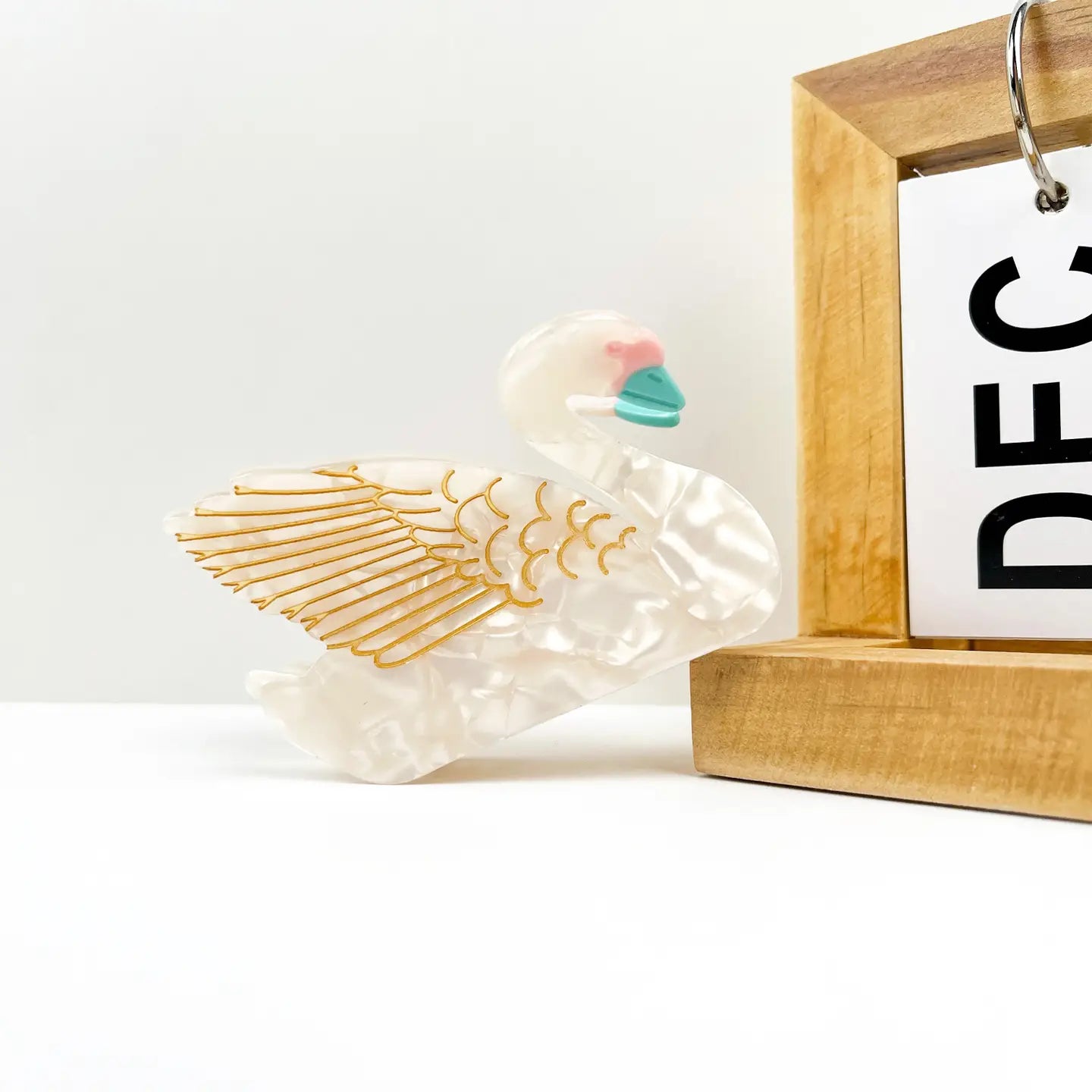 Elegant Swan Animal Hair Claw Clip